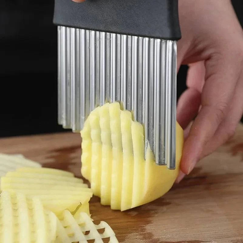 Stainless Steel Potato Chip Slicer Dough Vegetable Fruit Crinkle Wavy Kitchen Knife - MadeLuxx